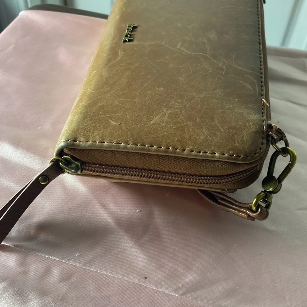 Iris Large Embossed Leather Smartphone Gold Tone Brown Wristlet Wallet Purse